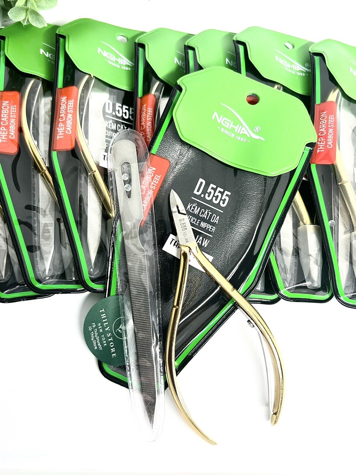 (Pack of 10) Nghia D555 Hard Steel Cuticle Nipper-Single Spring Gold Plated Full Jaw